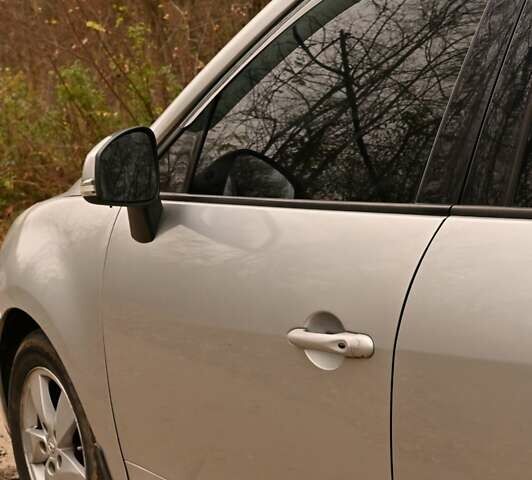 Серый Рено Гранд Сценик, объемом двигателя 1.6 л и пробегом 335 тыс. км за 7400 $, фото 8 на Automoto.ua