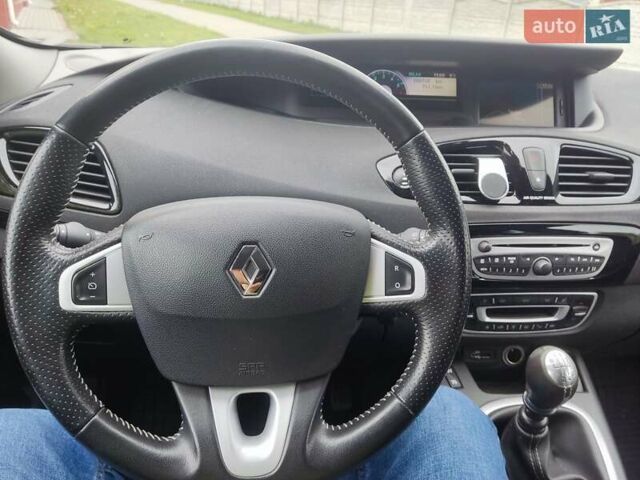 Серый Рено Гранд Сценик, объемом двигателя 1.6 л и пробегом 298 тыс. км за 7200 $, фото 8 на Automoto.ua