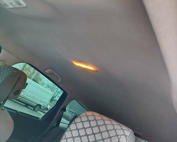 Серый Рено Гранд Сценик, объемом двигателя 1.5 л и пробегом 292 тыс. км за 6700 $, фото 17 на Automoto.ua