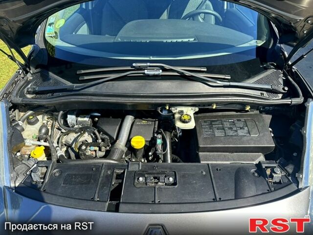 Серый Рено Гранд Сценик, объемом двигателя 15 л и пробегом 311 тыс. км за 7200 $, фото 8 на Automoto.ua