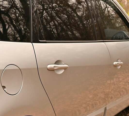 Серый Рено Гранд Сценик, объемом двигателя 1.6 л и пробегом 335 тыс. км за 7400 $, фото 12 на Automoto.ua