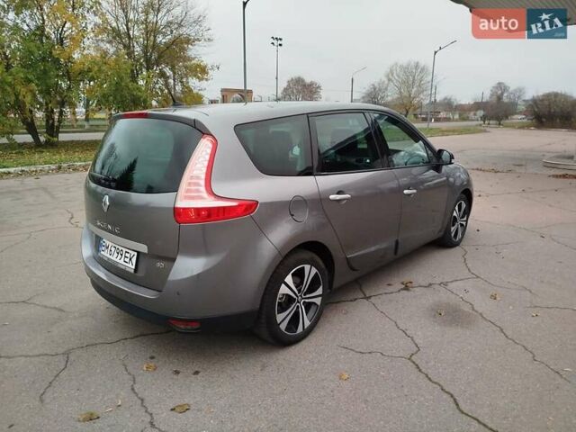 Серый Рено Гранд Сценик, объемом двигателя 1.6 л и пробегом 267 тыс. км за 8150 $, фото 1 на Automoto.ua