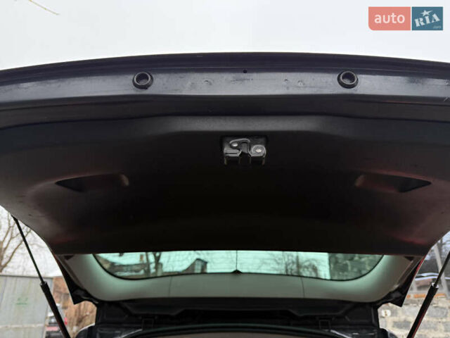 Серый Рено Гранд Сценик, объемом двигателя 1.6 л и пробегом 265 тыс. км за 7950 $, фото 37 на Automoto.ua