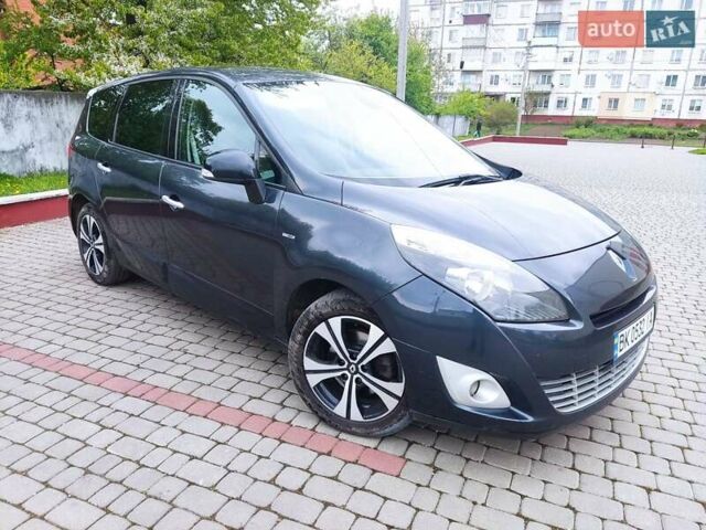 Серый Рено Гранд Сценик, объемом двигателя 1.6 л и пробегом 298 тыс. км за 7200 $, фото 3 на Automoto.ua