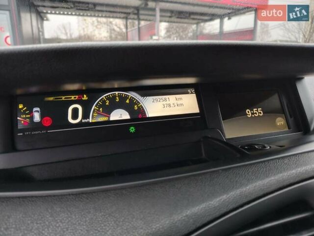 Серый Рено Гранд Сценик, объемом двигателя 1.5 л и пробегом 292 тыс. км за 6700 $, фото 17 на Automoto.ua