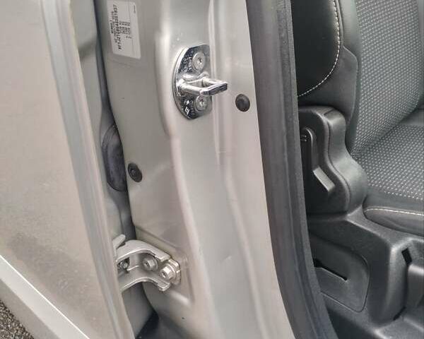 Рено Гранд Сценик 2011 в Чернигове на Automoto.ua Серый Рено Гранд Сценик, объемом двигателя 1.5 л и пробегом 220 тыс. км за 8500 $, фото 21 на Automoto.ua