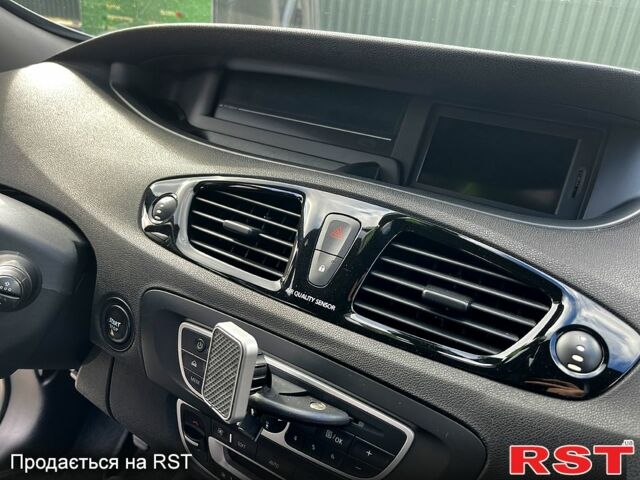 Серый Рено Гранд Сценик, объемом двигателя 1.6 л и пробегом 268 тыс. км за 8100 $, фото 6 на Automoto.ua