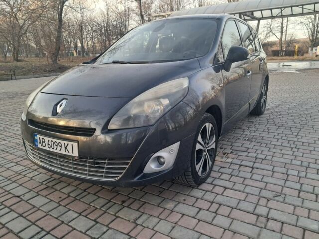 Серый Рено Гранд Сценик, объемом двигателя 1.6 л и пробегом 306 тыс. км за 6500 $, фото 19 на Automoto.ua