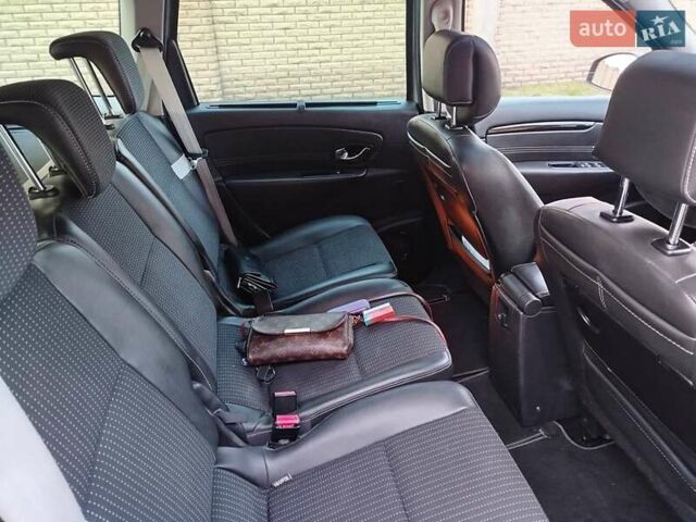 Серый Рено Гранд Сценик, объемом двигателя 1.6 л и пробегом 267 тыс. км за 8150 $, фото 20 на Automoto.ua