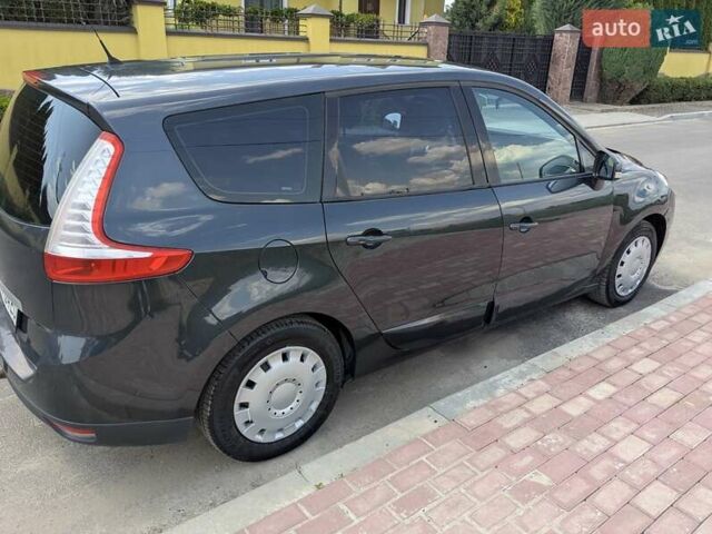 Сірий Рено Гранд Сценік, об'ємом двигуна 1.6 л та пробігом 269 тис. км за 6400 $, фото 3 на Automoto.ua