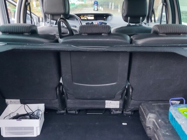 Серый Рено Гранд Сценик, объемом двигателя 1.6 л и пробегом 310 тыс. км за 7300 $, фото 17 на Automoto.ua