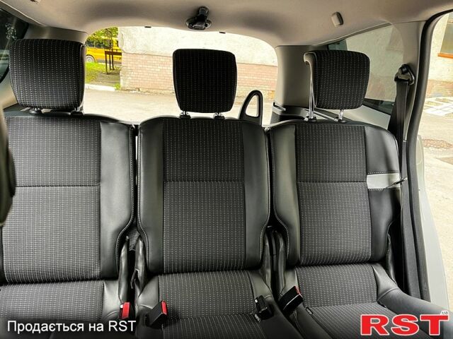 Серый Рено Гранд Сценик, объемом двигателя 1.6 л и пробегом 268 тыс. км за 8100 $, фото 8 на Automoto.ua