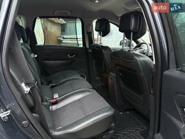 Серый Рено Гранд Сценик, объемом двигателя 1.6 л и пробегом 265 тыс. км за 7950 $, фото 45 на Automoto.ua