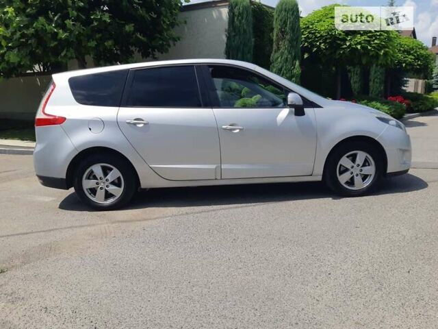 Сірий Рено Гранд Сценік, об'ємом двигуна 1.5 л та пробігом 280 тис. км за 7150 $, фото 38 на Automoto.ua