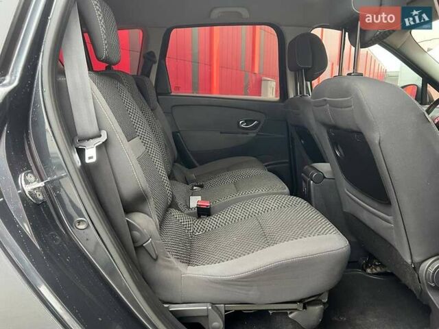 Серый Рено Гранд Сценик, объемом двигателя 1.46 л и пробегом 278 тыс. км за 8490 $, фото 8 на Automoto.ua