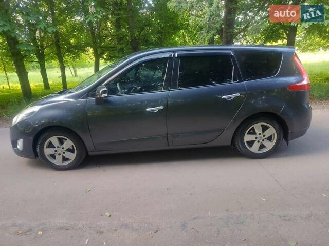 Сірий Рено Гранд Сценік, об'ємом двигуна 0 л та пробігом 216 тис. км за 6700 $, фото 7 на Automoto.ua