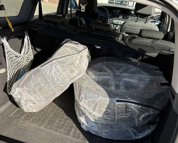 Рено Гранд Сценик 2011 в Ужгороде на Automoto.ua Серый Рено Гранд Сценик, объемом двигателя 1.46 л и пробегом 241 тыс. км за 6999 $, фото 15 на Automoto.ua