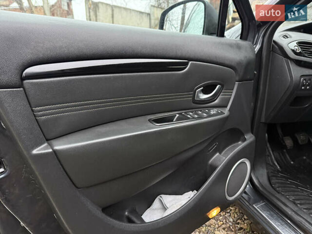 Серый Рено Гранд Сценик, объемом двигателя 1.6 л и пробегом 265 тыс. км за 7950 $, фото 17 на Automoto.ua