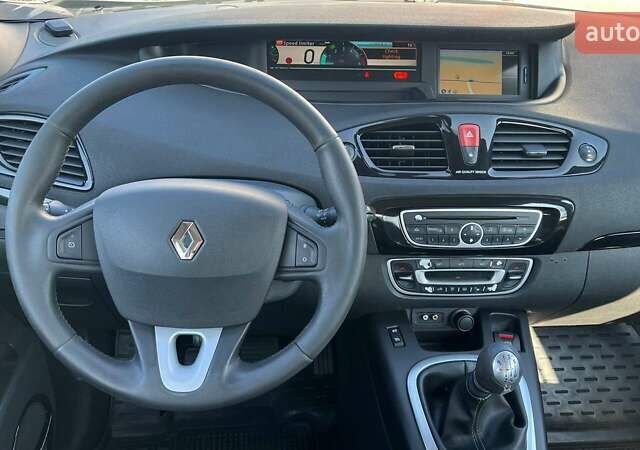 Серый Рено Гранд Сценик, объемом двигателя 1.46 л и пробегом 265 тыс. км за 5900 $, фото 8 на Automoto.ua