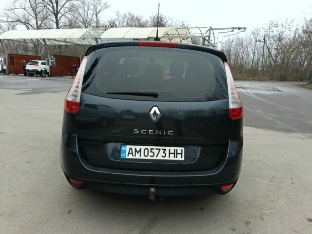 Серый Рено Гранд Сценик, объемом двигателя 1.5 л и пробегом 234 тыс. км за 5900 $, фото 5 на Automoto.ua