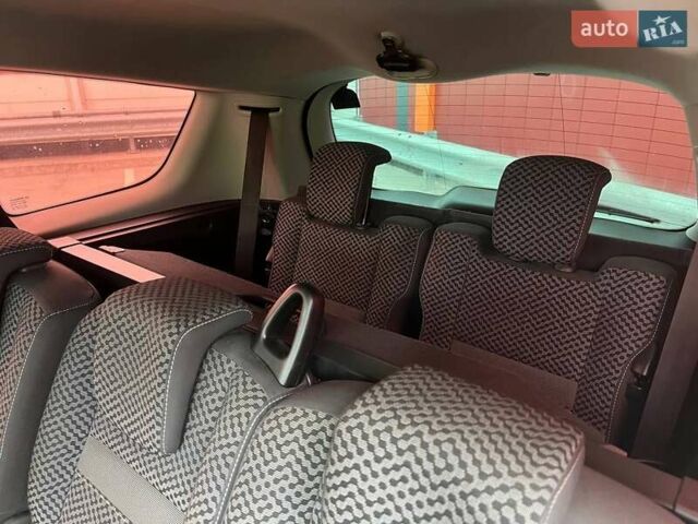 Серый Рено Гранд Сценик, объемом двигателя 1.46 л и пробегом 278 тыс. км за 8490 $, фото 12 на Automoto.ua