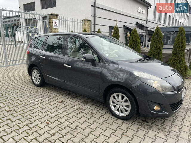 Серый Рено Гранд Сценик, объемом двигателя 1.6 л и пробегом 215 тыс. км за 6850 $, фото 7 на Automoto.ua