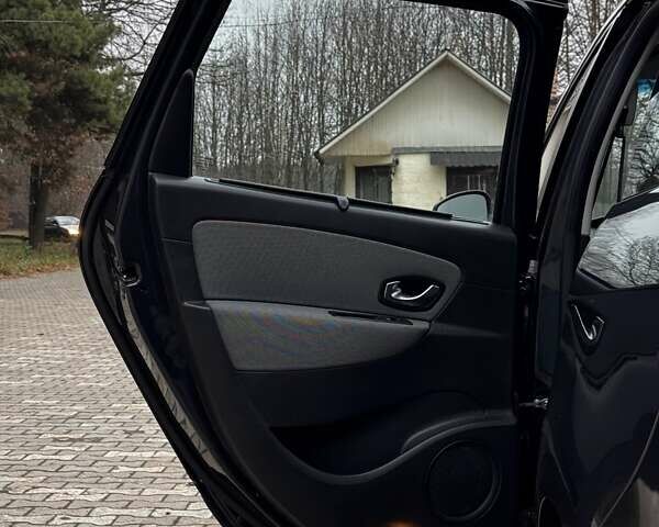 Сірий Рено Гранд Сценік, об'ємом двигуна 1.6 л та пробігом 218 тис. км за 7650 $, фото 26 на Automoto.ua