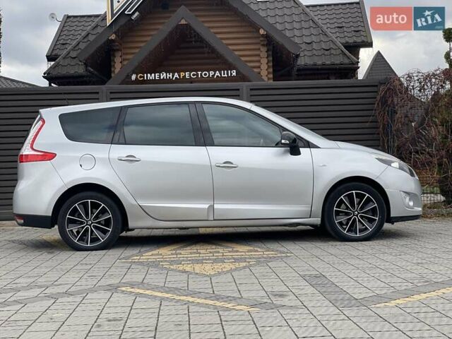 Серый Рено Гранд Сценик, объемом двигателя 2 л и пробегом 249 тыс. км за 8450 $, фото 17 на Automoto.ua