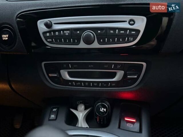 Серый Рено Гранд Сценик, объемом двигателя 1.46 л и пробегом 318 тыс. км за 7800 $, фото 23 на Automoto.ua