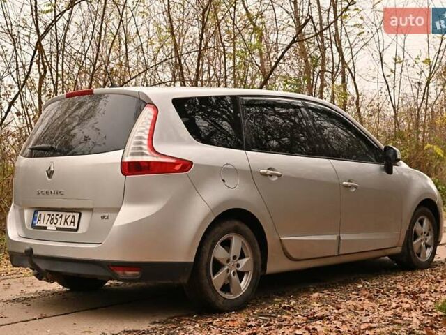 Серый Рено Гранд Сценик, объемом двигателя 1.6 л и пробегом 335 тыс. км за 7400 $, фото 68 на Automoto.ua