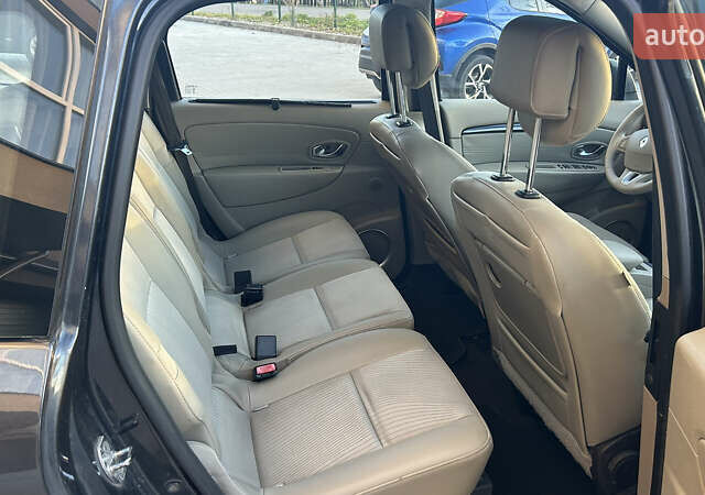 Сірий Рено Гранд Сценік, об'ємом двигуна 1.5 л та пробігом 262 тис. км за 6999 $, фото 17 на Automoto.ua