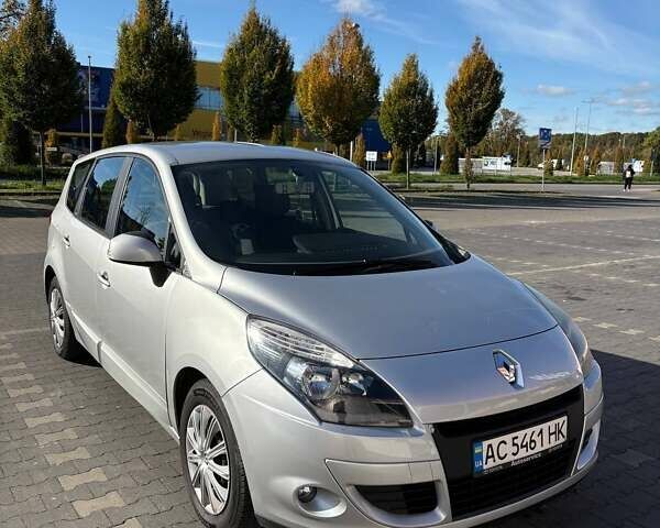 Рено Гранд Сценик 2011 в Ужгороде на Automoto.ua Серый Рено Гранд Сценик, объемом двигателя 1.46 л и пробегом 241 тыс. км за 6999 $, фото 1 на Automoto.ua