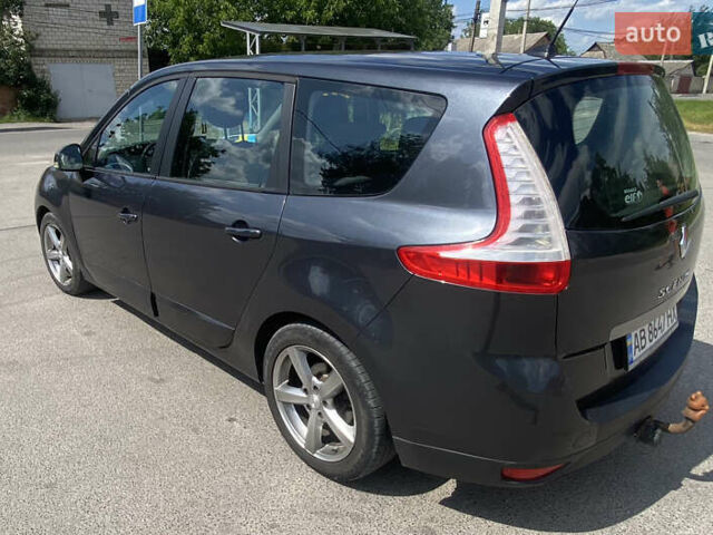 Сірий Рено Гранд Сценік, об'ємом двигуна 1.5 л та пробігом 244 тис. км за 7900 $, фото 2 на Automoto.ua