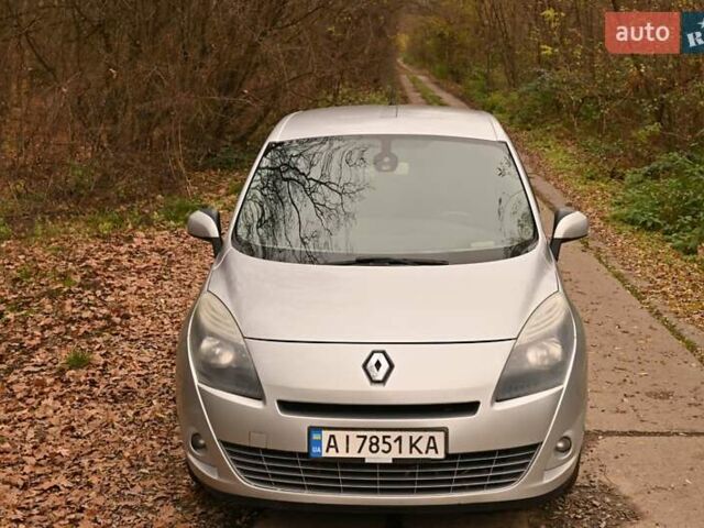 Серый Рено Гранд Сценик, объемом двигателя 1.6 л и пробегом 335 тыс. км за 7400 $, фото 77 на Automoto.ua