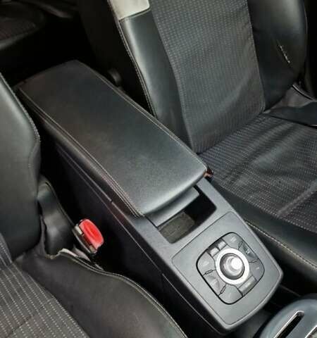 Серый Рено Гранд Сценик, объемом двигателя 1.6 л и пробегом 335 тыс. км за 7400 $, фото 23 на Automoto.ua