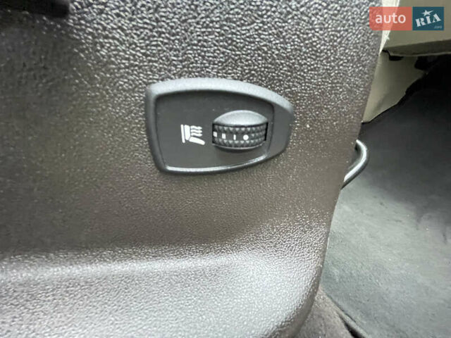 Серый Рено Гранд Сценик, объемом двигателя 1.6 л и пробегом 215 тыс. км за 6850 $, фото 42 на Automoto.ua