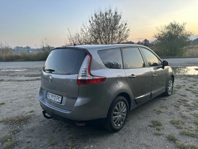 Серый Рено Гранд Сценик, объемом двигателя 1.5 л и пробегом 282 тыс. км за 6700 $, фото 4 на Automoto.ua