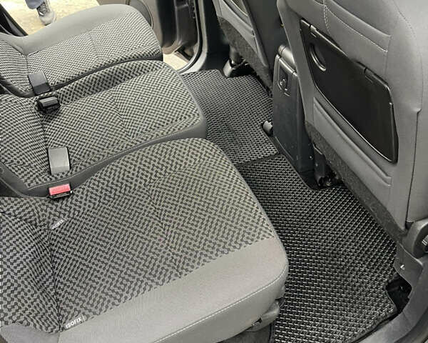 Серый Рено Гранд Сценик, объемом двигателя 1.46 л и пробегом 277 тыс. км за 6900 $, фото 13 на Automoto.ua