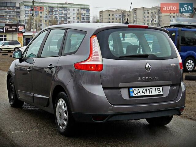 Сірий Рено Гранд Сценік, об'ємом двигуна 1.5 л та пробігом 265 тис. км за 7800 $, фото 3 на Automoto.ua