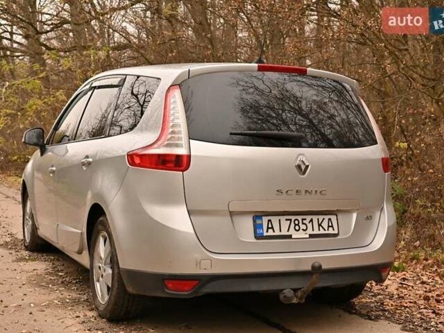 Серый Рено Гранд Сценик, объемом двигателя 1.6 л и пробегом 335 тыс. км за 7400 $, фото 79 на Automoto.ua