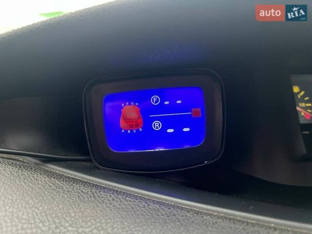 Серый Рено Гранд Сценик, объемом двигателя 1.46 л и пробегом 278 тыс. км за 8490 $, фото 24 на Automoto.ua