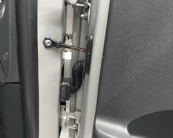 Рено Гранд Сценик 2011 в Чернигове на Automoto.ua Серый Рено Гранд Сценик, объемом двигателя 1.5 л и пробегом 220 тыс. км за 8500 $, фото 28 на Automoto.ua