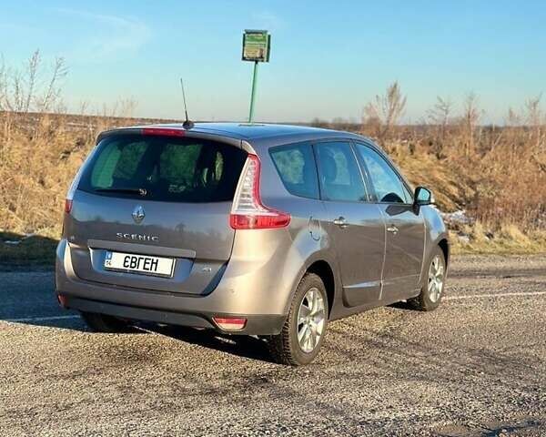 Рено Гранд Сценик 2011 в Львове на Automoto.ua Серый Рено Гранд Сценик, объемом двигателя 1.5 л и пробегом 240 тыс. км за 7500 $, фото 4 на Automoto.ua