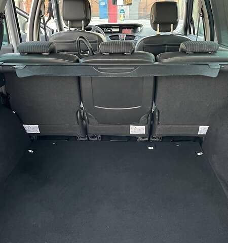 Сірий Рено Гранд Сценік, об'ємом двигуна 1.5 л та пробігом 392 тис. км за 7900 $, фото 9 на Automoto.ua