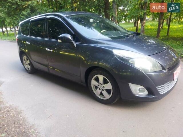 Сірий Рено Гранд Сценік, об'ємом двигуна 0 л та пробігом 216 тис. км за 6700 $, фото 2 на Automoto.ua
