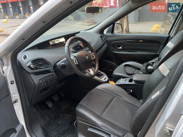 Сірий Рено Гранд Сценік, об'ємом двигуна 1.87 л та пробігом 220 тис. км за 8000 $, фото 43 на Automoto.ua