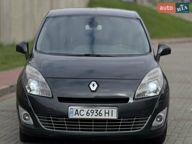 Серый Рено Гранд Сценик, объемом двигателя 1.9 л и пробегом 330 тыс. км за 6650 $, фото 2 на Automoto.ua