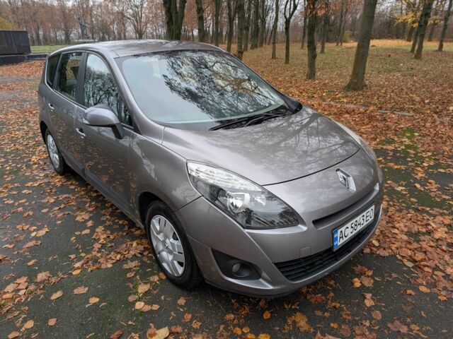 Серый Рено Гранд Сценик, объемом двигателя 1.5 л и пробегом 261 тыс. км за 5999 $, фото 12 на Automoto.ua