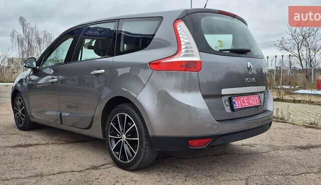 Серый Рено Гранд Сценик, объемом двигателя 1.6 л и пробегом 149 тыс. км за 8500 $, фото 15 на Automoto.ua