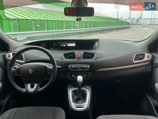 Серый Рено Гранд Сценик, объемом двигателя 1.46 л и пробегом 278 тыс. км за 8490 $, фото 13 на Automoto.ua